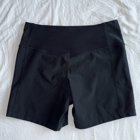 Nike Dri-FIT Biker Shorts - Picture 2 of 3